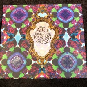 Urban Decay Alice in Wonderland palette